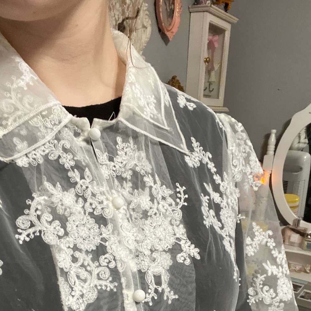 Lace Button Up - Picture 4 of 7